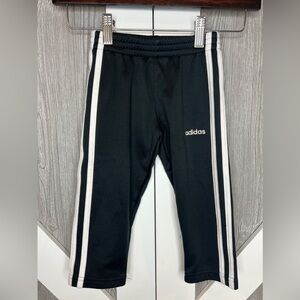 D12.26 Adidas Kids Track Pants Black and Classic 3 Stripe 2T